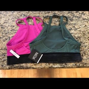 Victoria’s Secret Sports Bras size small